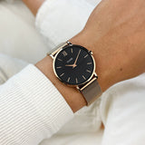 Reloj Cluse Minuit Mesh Negro, Color Oro Rosa CW0101203003