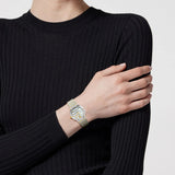 Reloj Versace de mujer Greca logo pearl VE0S00325 B2 de acero y correa plateada/gris